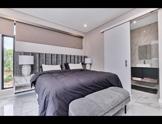 5 BEDROOM CLUSTER FOR SALE IN MORNINGSIDE